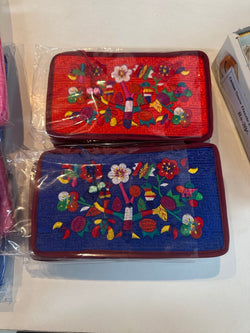 MEDIUM PURSE